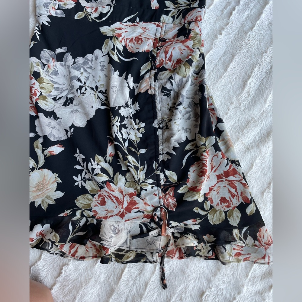 Lulu’s Black Floral Ruched Drawstring Mini Dress - Picture 5 of 7